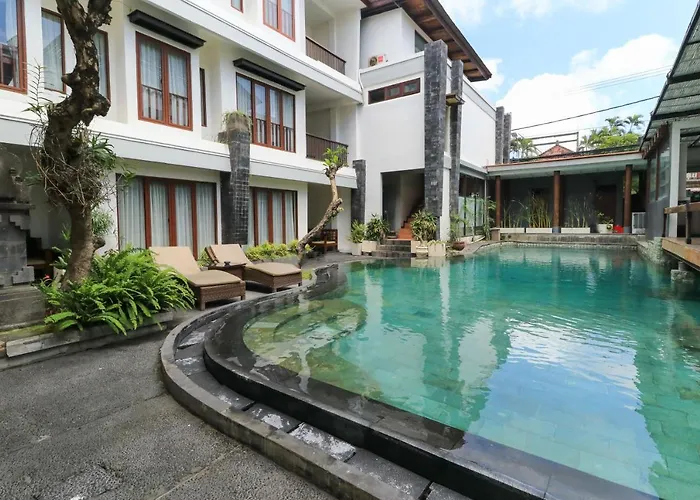 Hotel Casa Padma 3*